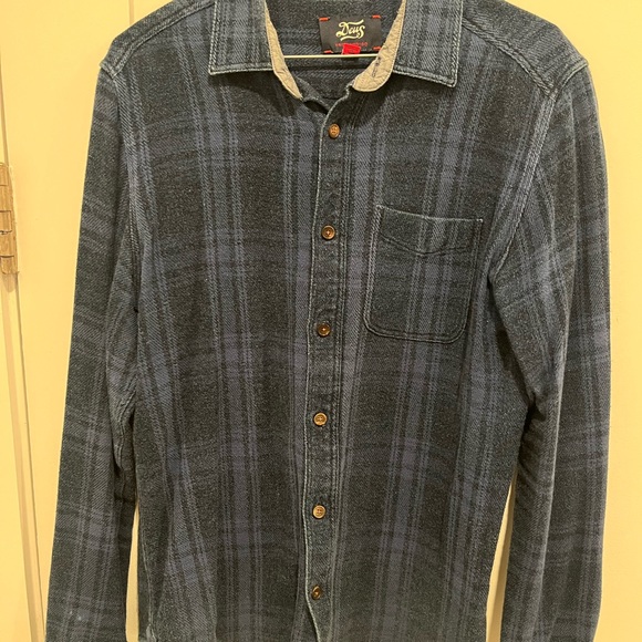 Deus plaid long sleeve shirt, excellent condition. Size M. Slim fit. 100% cotton - Picture 2 of 4